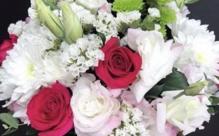 Bouquets That Comfort: How Flowers Offer Emotional Healing During Grief
