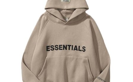 Essentials Hoodie Style Guide: Mastering Everyday Comfort