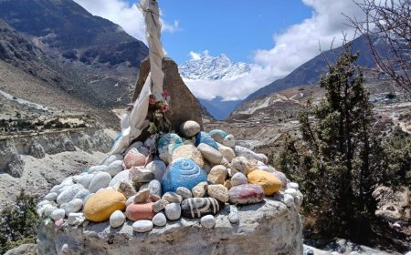 Best Ways to Stay Warm on the Everest Base Camp Trek