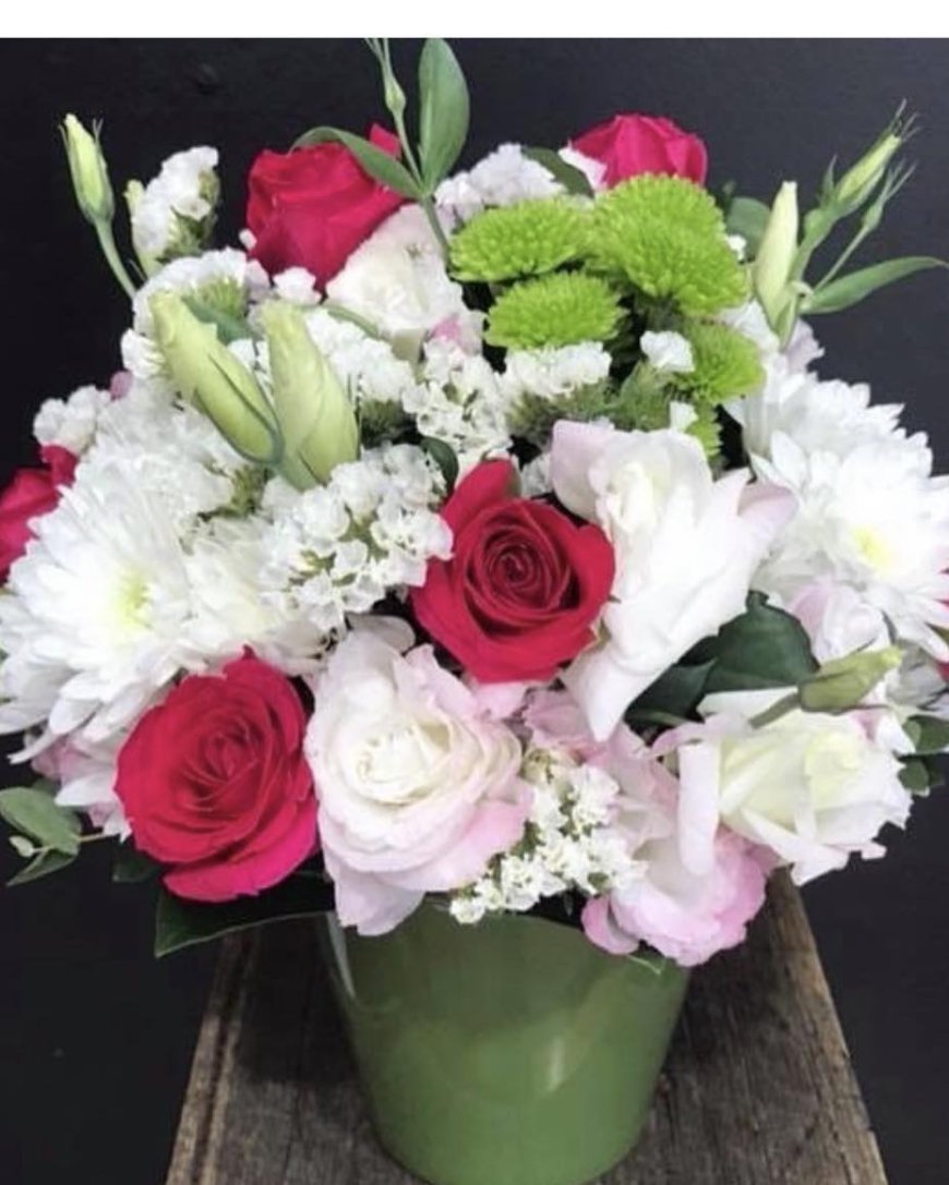 Bouquets That Comfort: How Flowers Offer Emotional Healing During Grief