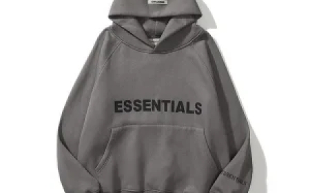 Essentials Hoodie: Your Go-To for Comfort and Fashion